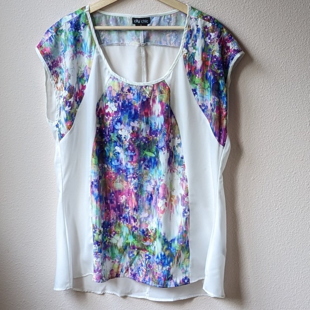 City Chic - Satiny White and Multi Watercolor Top - Women's Size 16